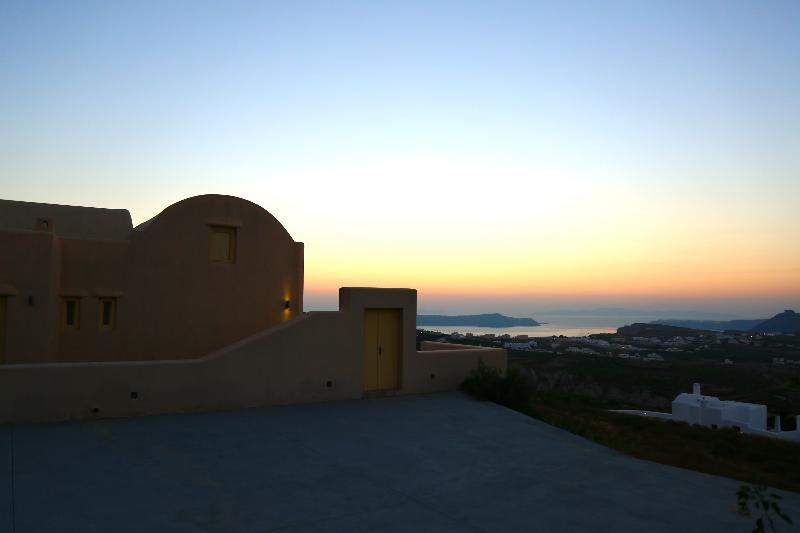 North Santorini A Luxury Spa Hotel Πύργος Εξωτερικό φωτογραφία